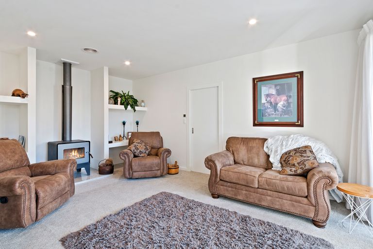 Photo of property in 42 Infinity Drive, Pegasus, 7612