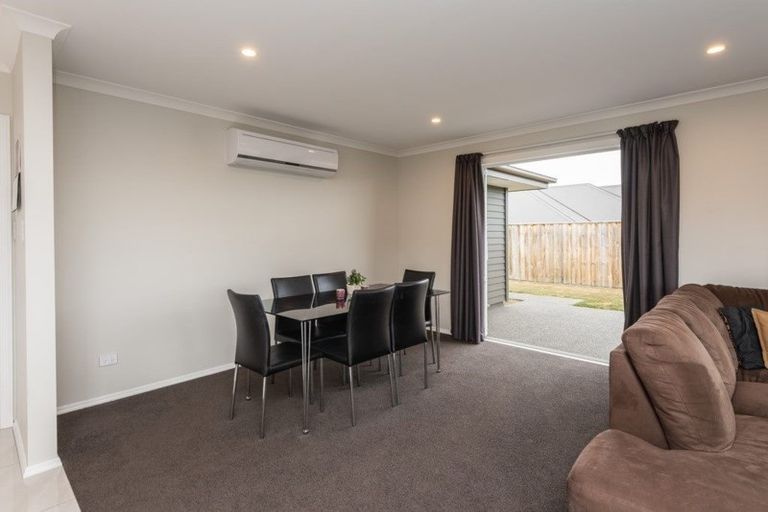 Photo of property in 67 Kippenberger Avenue, Rangiora, 7400