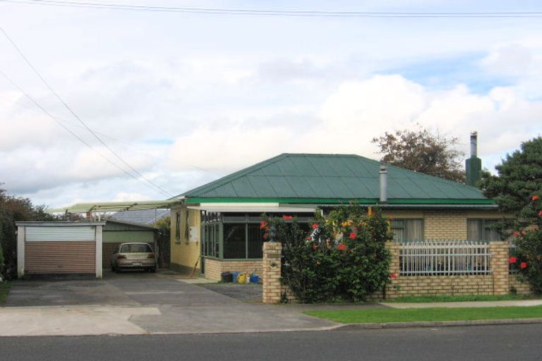 Photo of property in 36 Ranfurly Road, Papatoetoe, Auckland, 2104