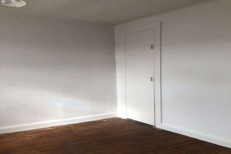 Photo of property in 37 Keepa Street, Levin, 5510