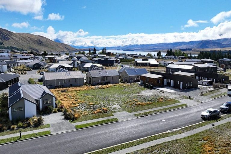 Photo of property in 7 Coulson Lane, Lake Tekapo, 7999