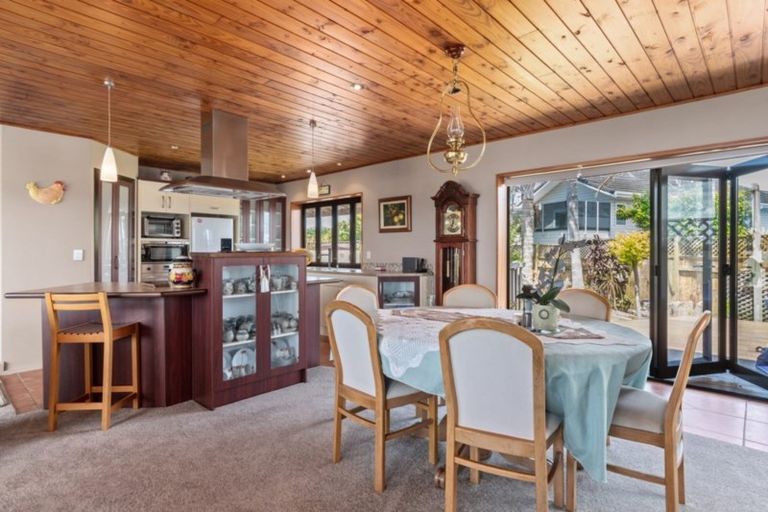 Photo of property in 17 Vivian Drive, Omokoroa, 3114