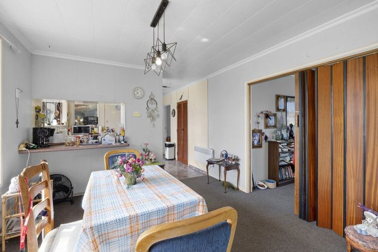 Photo of property in 16 Strange Street, Waitara, 4320