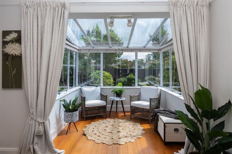 Photo of property in 30 Blighs Road, Strowan, Christchurch, 8052