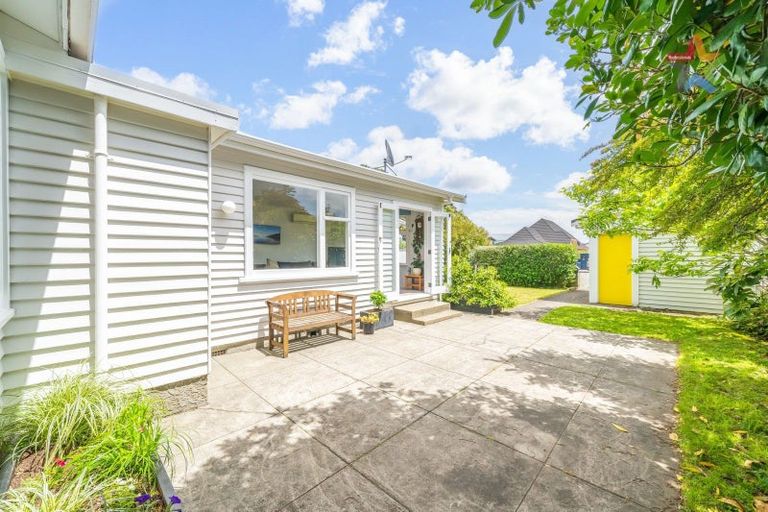 Photo of property in 59 Oroua Street, Eastbourne, Lower Hutt, 5013
