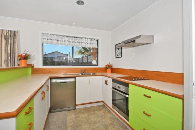 Photo of property in 102 Hatea Drive, Regent, Whangarei, 0112