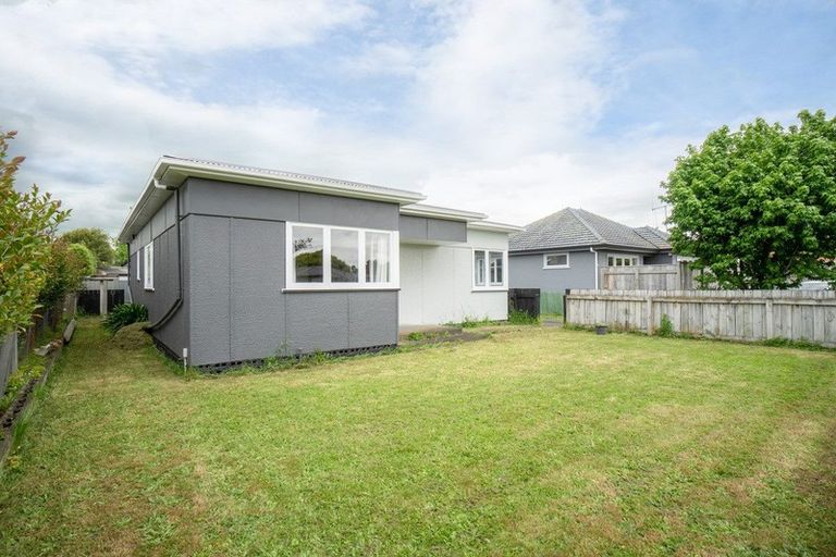 Photo of property in 23 Glasgow Street, Takaro, Palmerston North, 4412