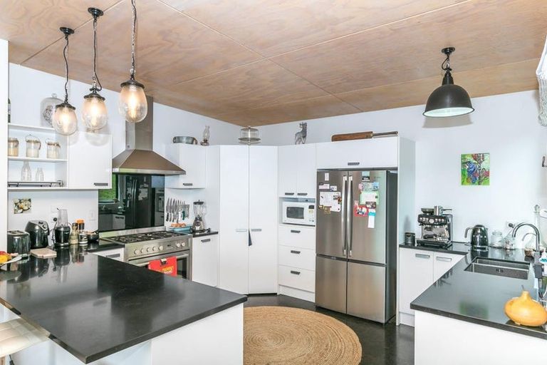 Photo of property in 6 Tiwarawara Lane, Puketotara, Te Awamutu, 3876