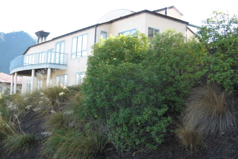 Photo of property in 30 Edinburgh Drive, Queenstown, 9300