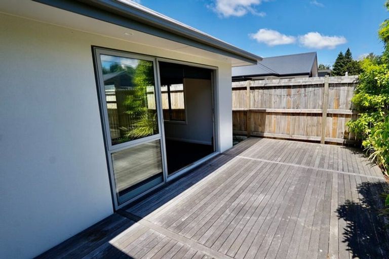 Photo of property in 2 Serenity Crescent, Kelvin Grove, Palmerston North, 4414