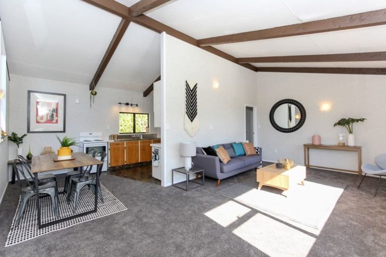 Photo of property in 17b Clawton Street, Westown, New Plymouth, 4310