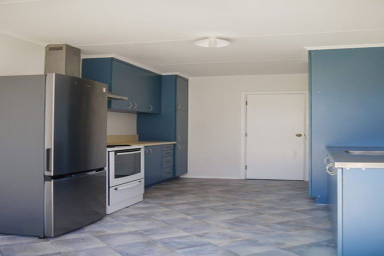 Photo of property in 13-15 Gillespie Street, Taita, Lower Hutt, 5011