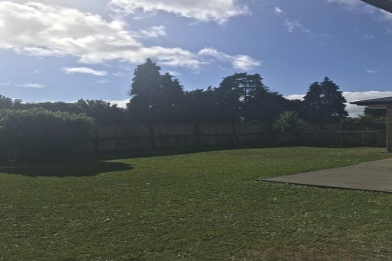 Photo of property in 14 Corsair Place, Melville, Hamilton, 3206