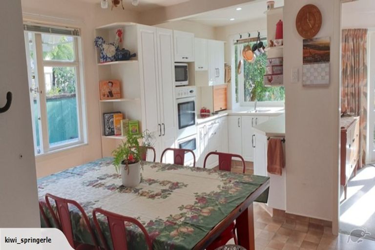 Photo of property in 145 Kings Crescent, Hutt Central, Lower Hutt, 5010