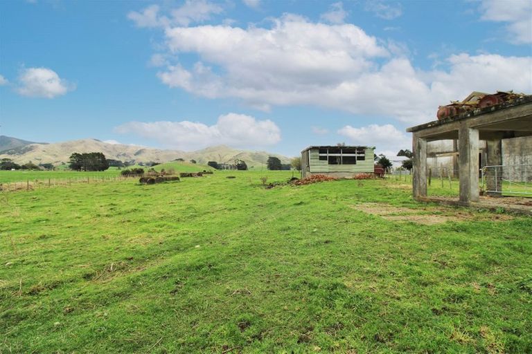 Photo of property in 587 South Rd2, Eketahuna, 4994