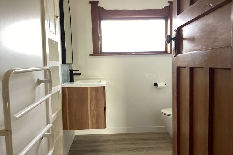 Photo of property in 1/29 Wilsons Road, Saint Martins, Christchurch, 8022