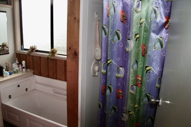 Photo of property in 186 Hakanoa Street, Huntly, 3700