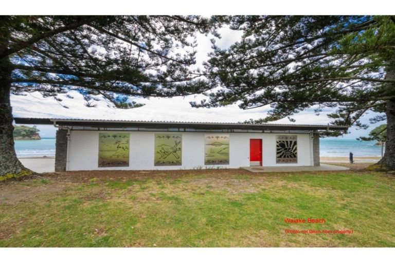 Photo of property in 50 Hebron Road, Waiake, Auckland, 0630