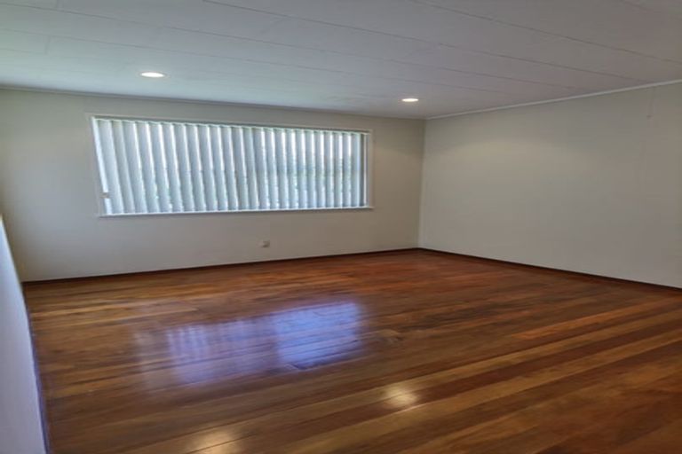 Photo of property in 22 Reelick Avenue, Pakuranga Heights, Auckland, 2010