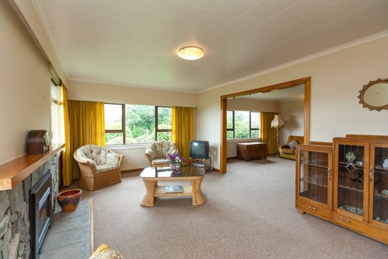 Photo of property in 4 Mission Street, Moturoa, New Plymouth, 4310