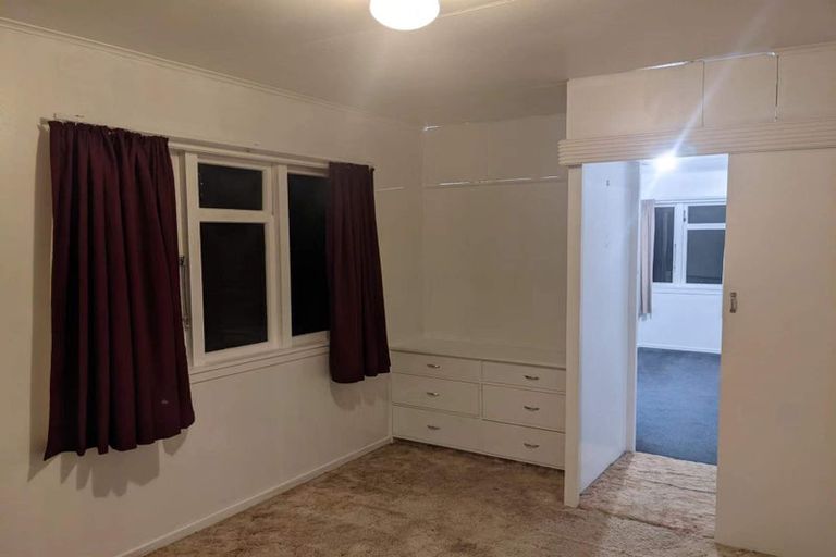 Photo of property in 166 Carrington Street, Lower Vogeltown, New Plymouth, 4310