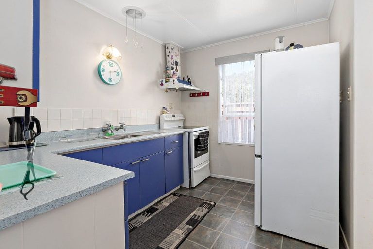 Photo of property in 2/74 Mohaka Street, Wainuiomata, Lower Hutt, 5014