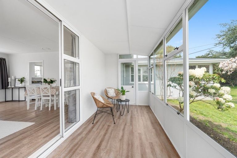 Photo of property in 18 Norwich Place, Awapuni, Palmerston North, 4412