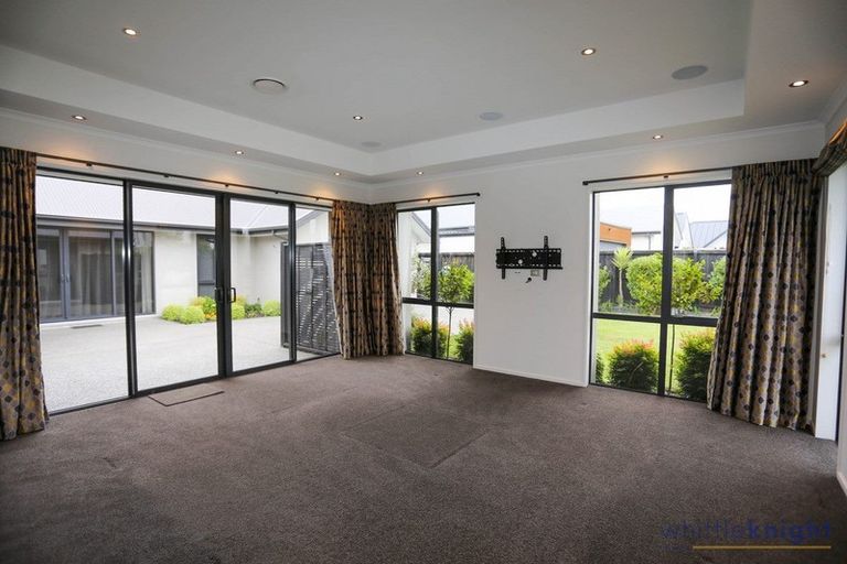 Photo of property in 70 Bluestone Drive, Parklands, Christchurch, 8083