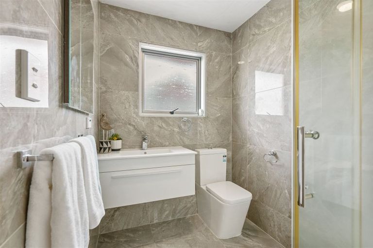 Photo of property in 3/112 Gossamer Drive, Pakuranga Heights, Auckland, 2010