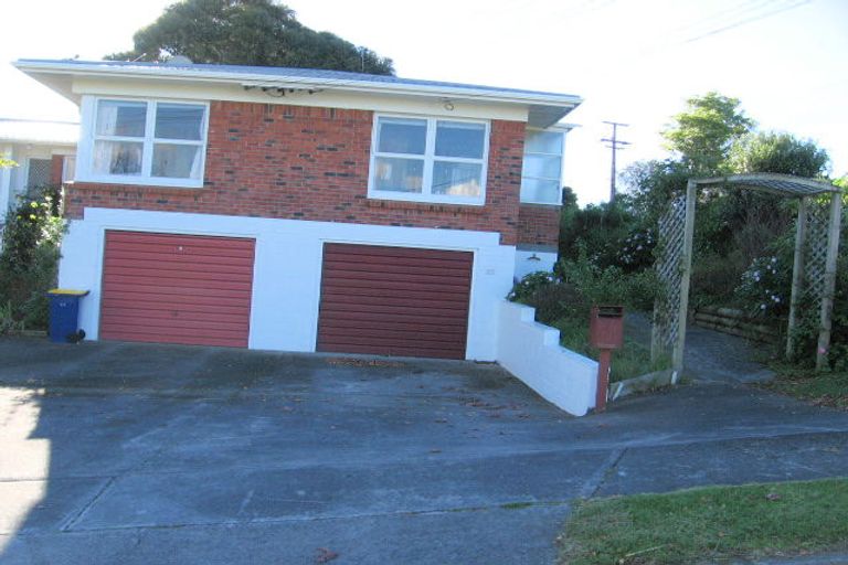 Photo of property in 1/1 Hythe Terrace, Mairangi Bay, Auckland, 0630