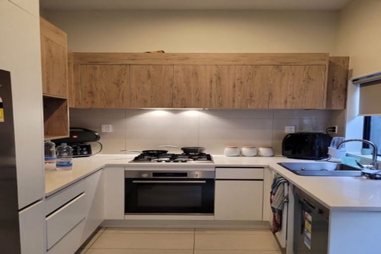 Photo of property in 10d Kelkirk Street, Kelston, Auckland, 0602
