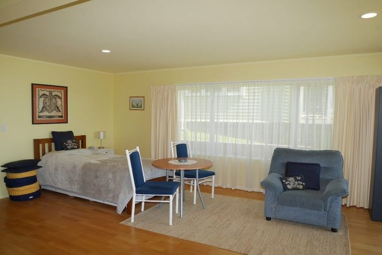 Photo of property in 68 Ames Street, Paekakariki, 5034