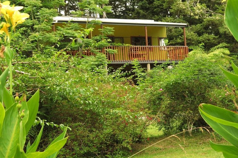 Photo of property in 130 Gibbons Road, Kaiwaka, 0573