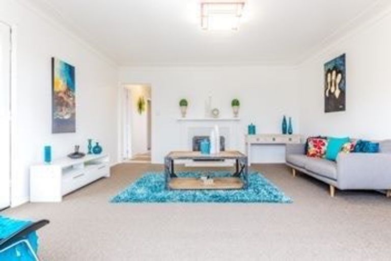 Photo of property in 165 Edmonton Road, Te Atatu South, Auckland, 0610