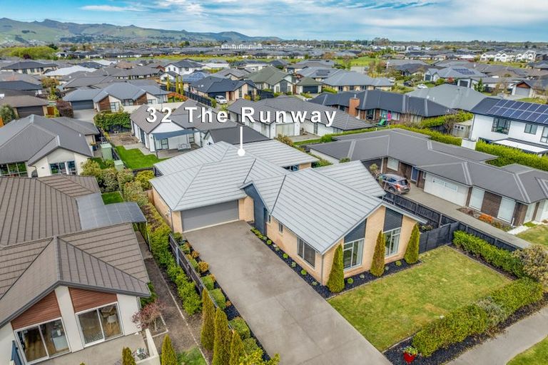 Photo of property in 32 The Runway, Wigram, Christchurch, 8042