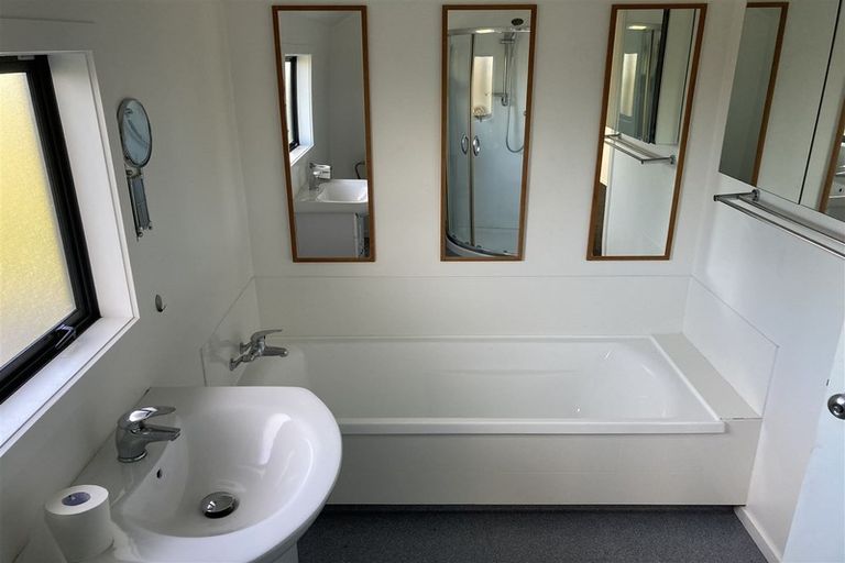 Photo of property in 33 Harrison Street West, Featherston, 5710