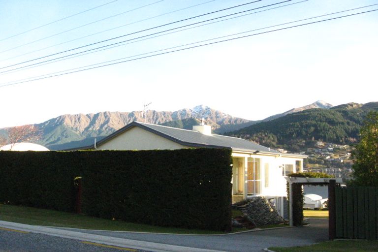 Photo of property in 411 Peninsula Road, Kelvin Heights, Queenstown, 9300