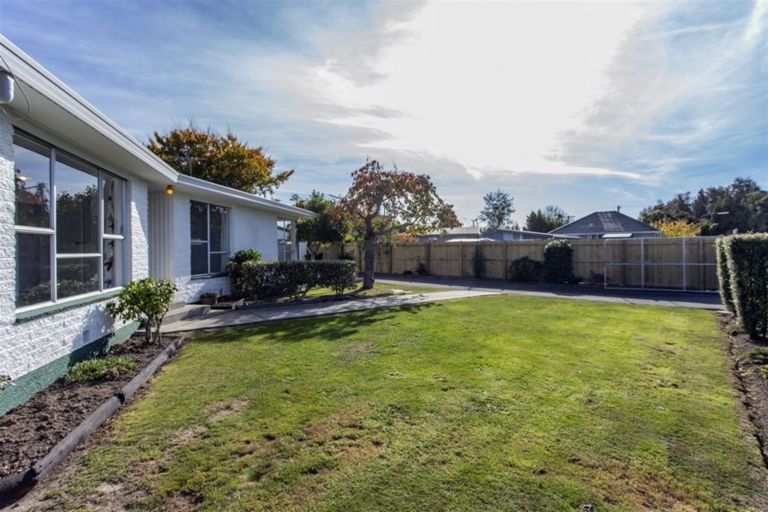 Photo of property in 51 Gibbs Drive, Woodend, 7610