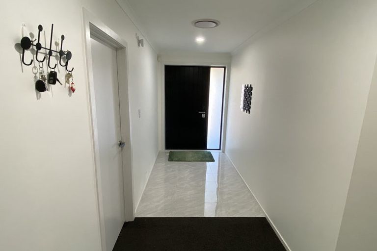Photo of property in 28 Inuwai Street, Glenview, Hamilton, 3206