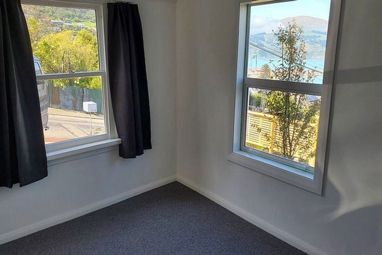 Photo of property in 7 Cornwall Road, Lyttelton, 8082