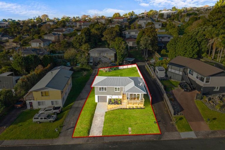 Photo of property in 56 Stott Avenue, Birkdale, Auckland, 0626