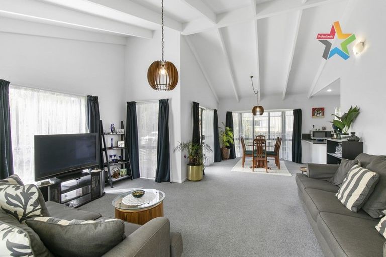 Photo of property in 16a Kairimu Street, Stokes Valley, Lower Hutt, 5019