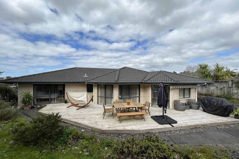Photo of property in 11 Oakridge Drive, Kerikeri, 0230