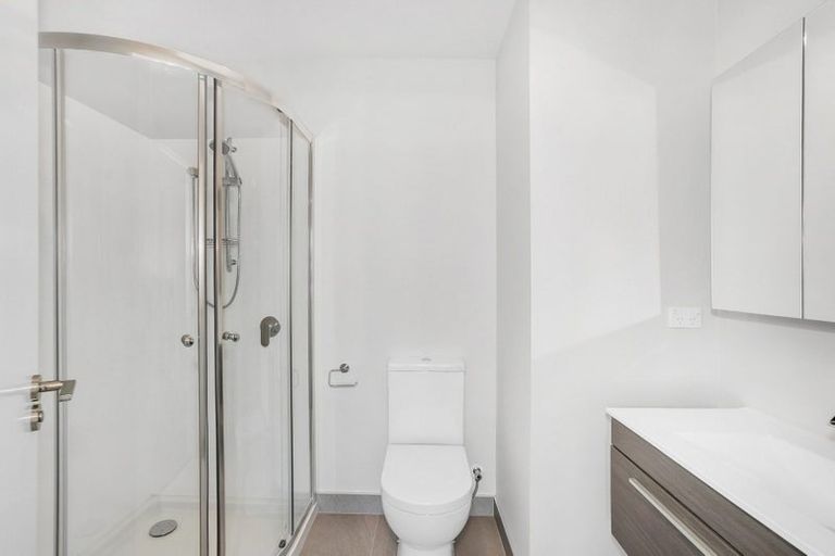 Photo of property in 48/11 Ray Small Drive, Papakura, 2110