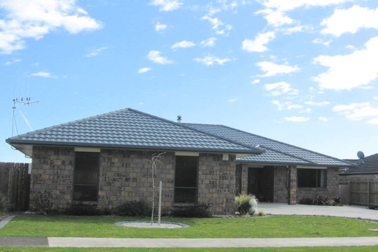 Photo of property in 14 Tainui Street, Levin, 5510