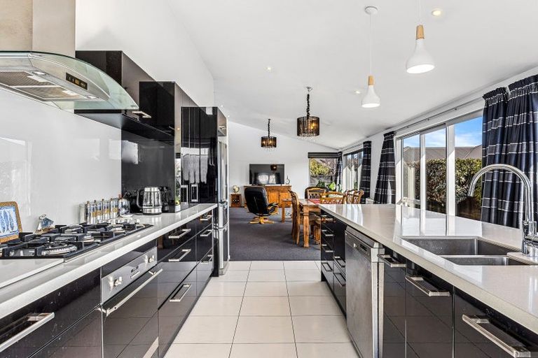 Photo of property in 22 Cole Porter Avenue, Mairehau, Christchurch, 8052