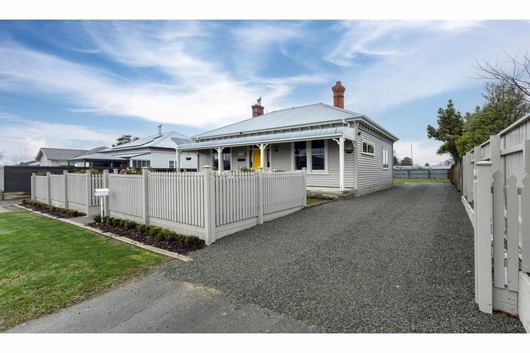 Photo of property in 14 Raymond Street, West End, Timaru, 7910