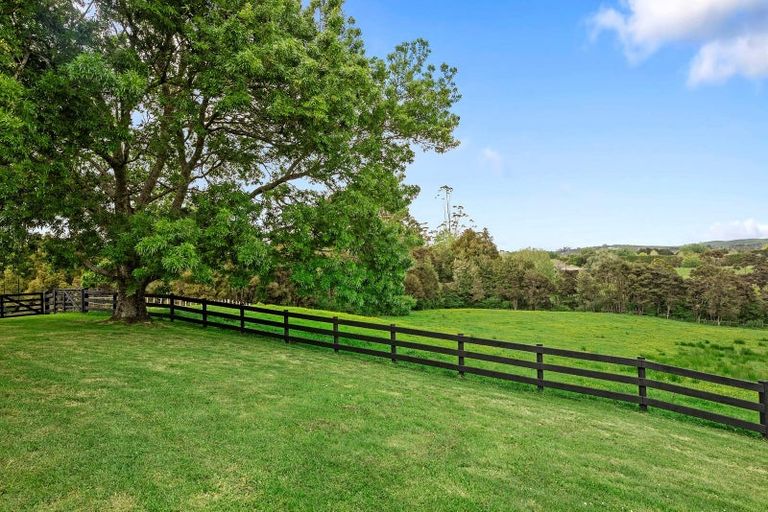 Photo of property in 44 Blackbridge Road, Dairy Flat, Albany, 0794