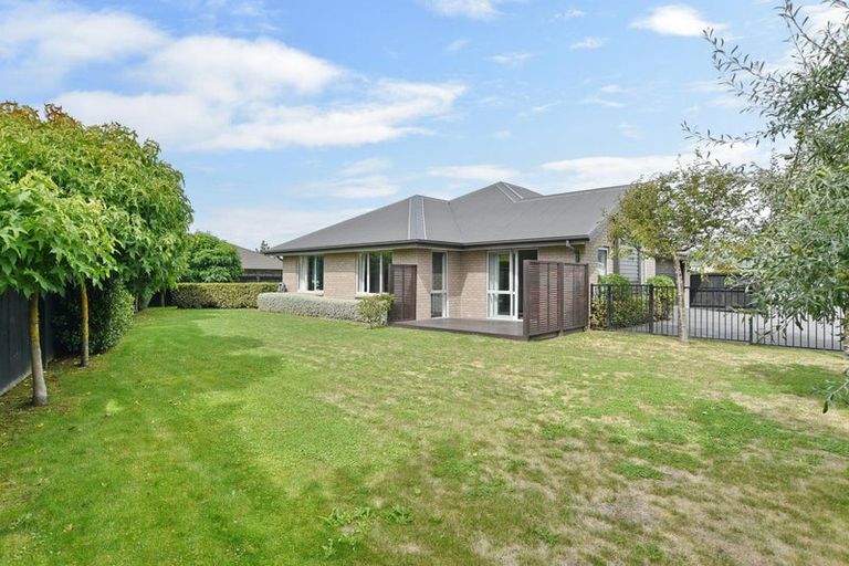 Photo of property in 8 Churchill Drive, Rangiora, 7400