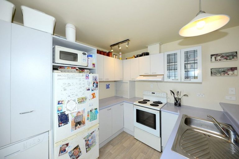 Photo of property in 2/109 Lincoln Road, Addington, Christchurch, 8024